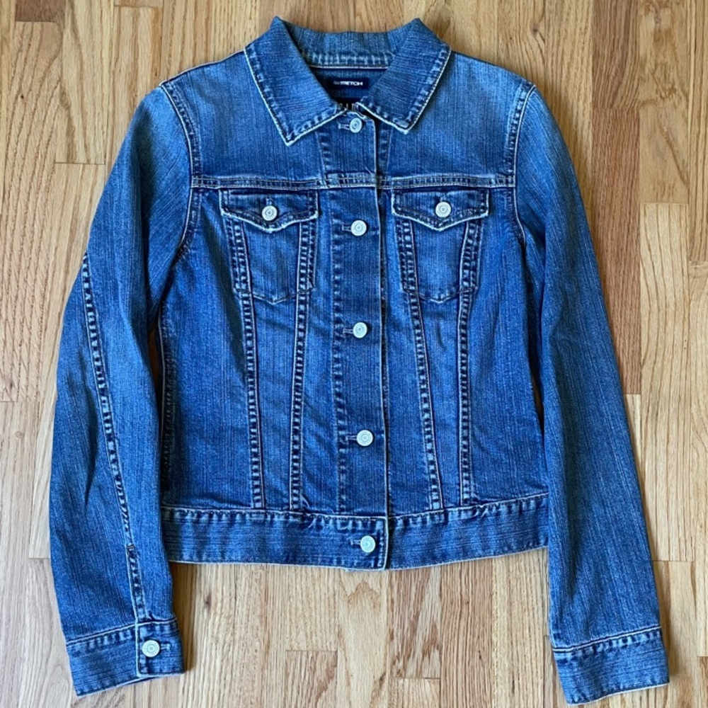 Gap Stretch Women’s Denim Jacket Size Small